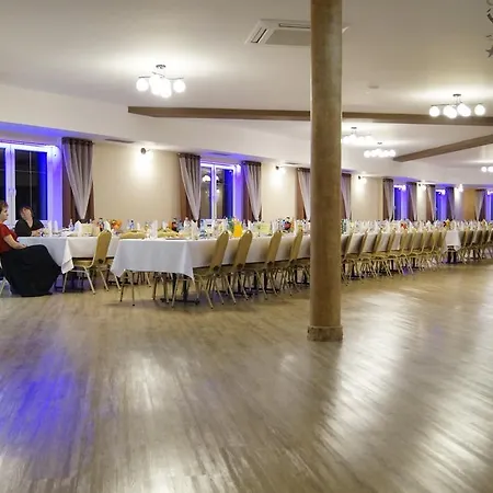 Dom Goscinny Niegocin Гостевой дом Гижицко